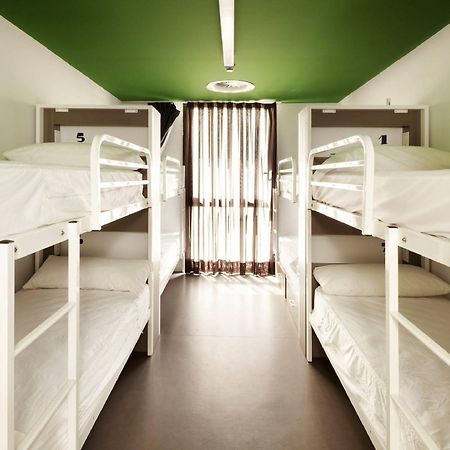 Amistat Beach Hostel Βαρκελώνη Εξωτερικό φωτογραφία