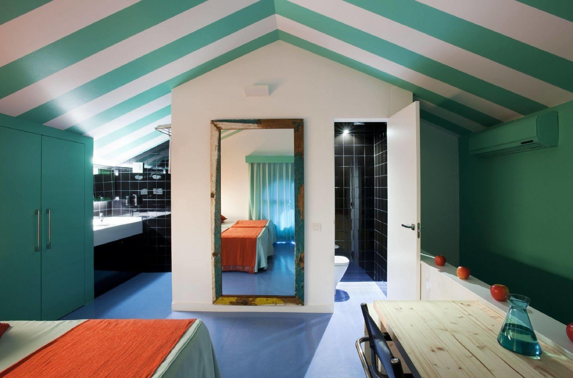 Amistat Beach Hostel Βαρκελώνη Εξωτερικό φωτογραφία